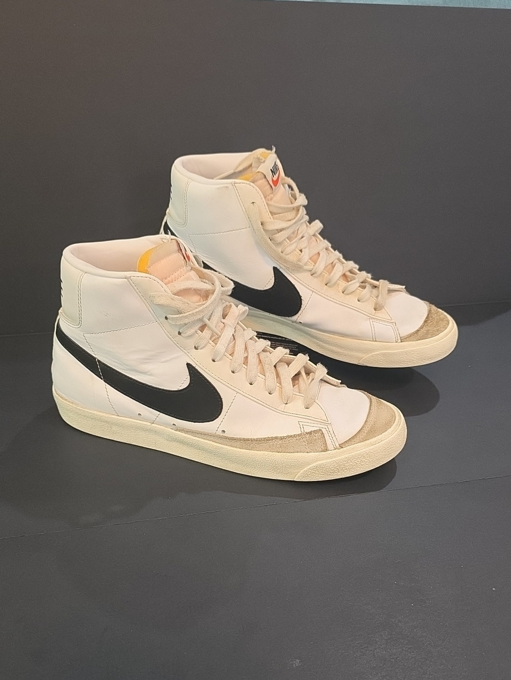 Nike Blazer Men’s High-Top Sneakers White with Black Swoosh Size 10.5